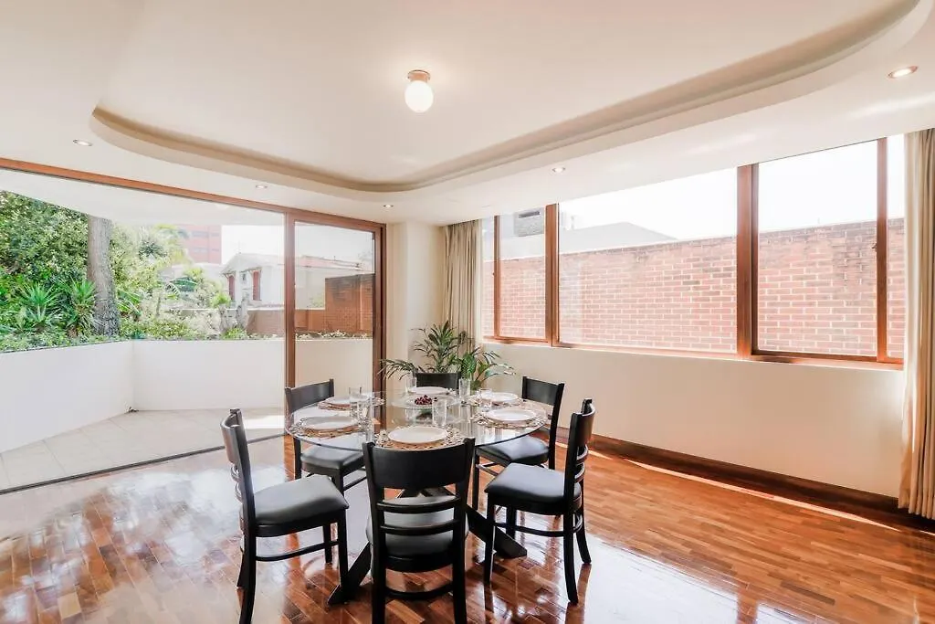 Dp1, Spacious & Bright Flat, 4 Mins To Cayala Guatemala City Apartment