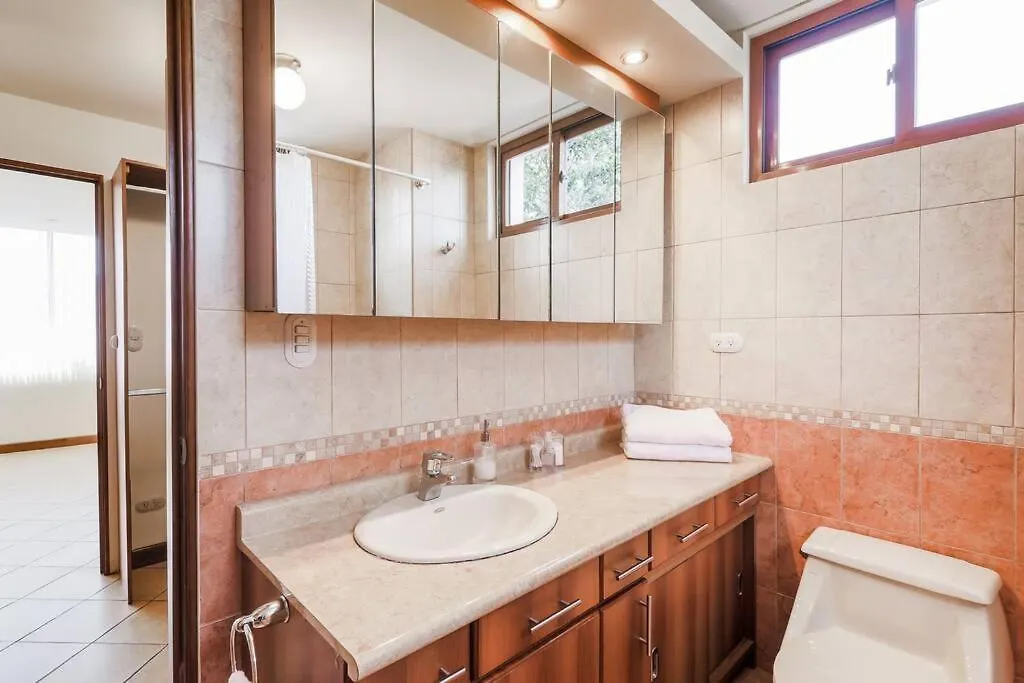 Dp1, Spacious & Bright Flat, 4 Mins To Cayala Guatemala City 0*,  Guatemala