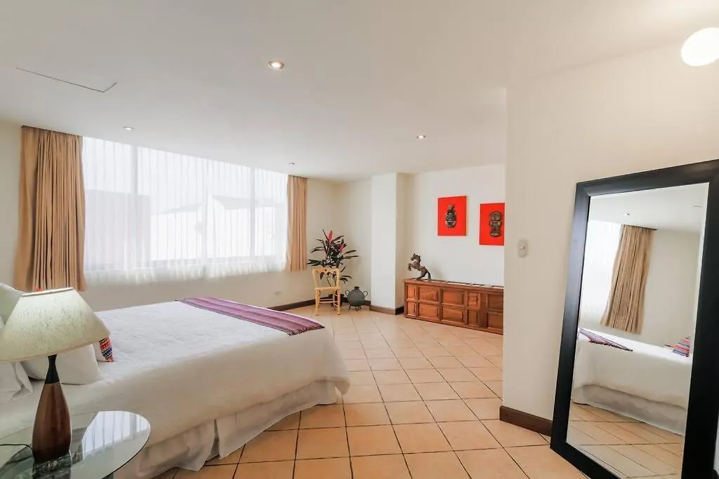Apartment Dp1, Spacious & Bright Flat, 4 Mins To Cayala Guatemala City