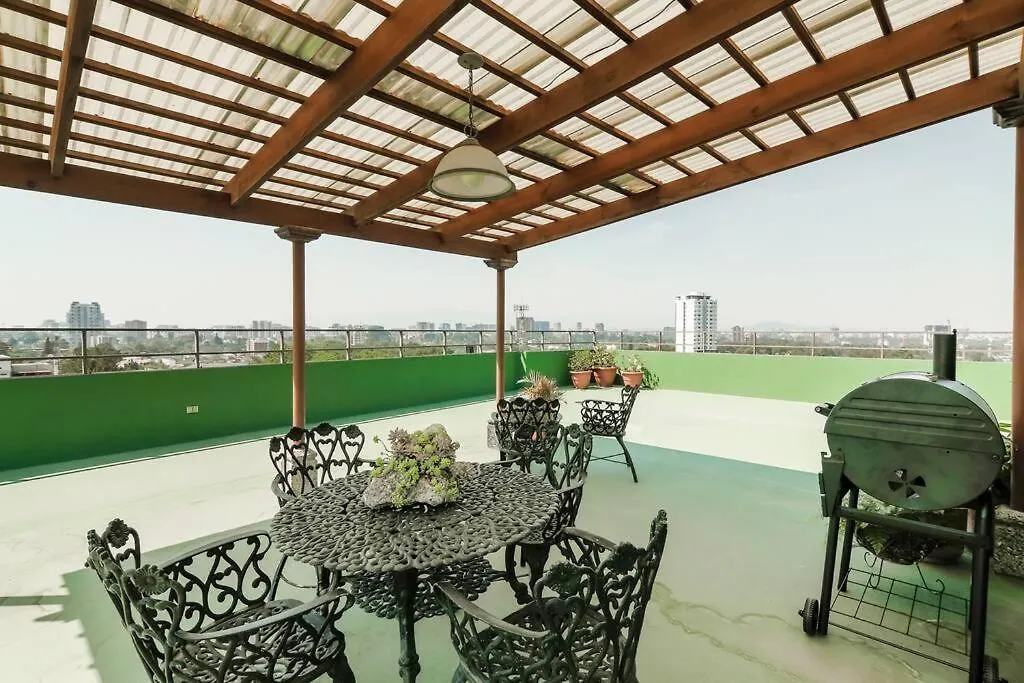 Dp1, Spacious & Bright Flat, 4 Mins To Cayala Guatemala City