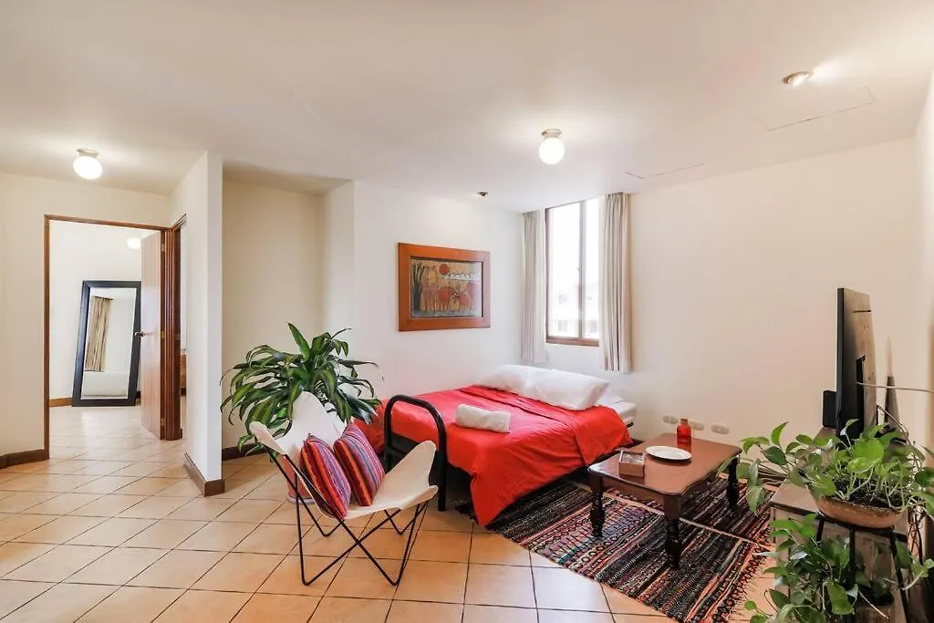 Dp1, Spacious & Bright Flat, 4 Mins To Cayala Guatemala City