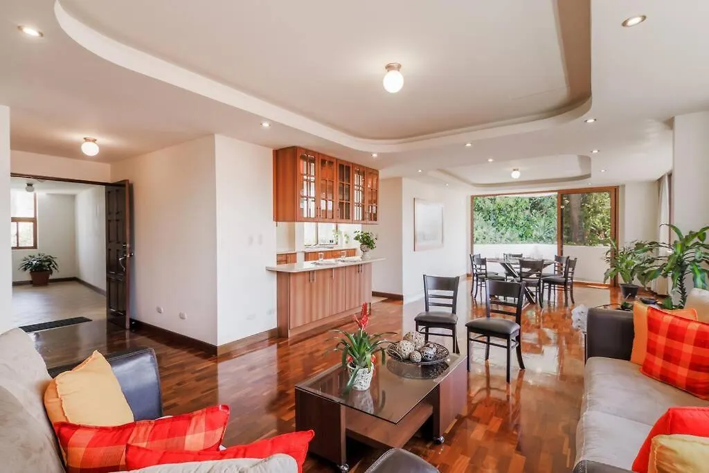 Dp1, Spacious & Bright Flat, 4 Mins To Cayala Guatemala City