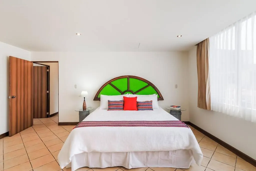 Dp1, Spacious & Bright Flat, 4 Mins To Cayala Guatemala City